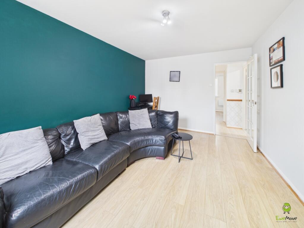 Apartment in Dartford - More