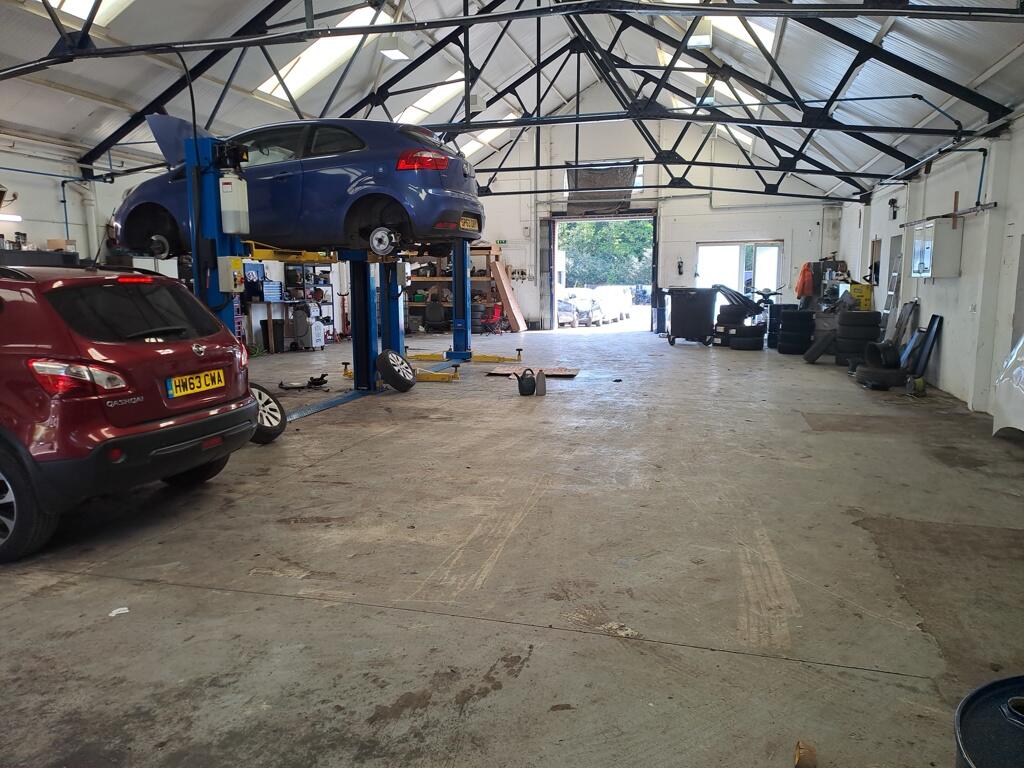 Additional image 3 of 11-13 South Mundells, Welwyn Garden City, Hertfordshire, AL7 1EP