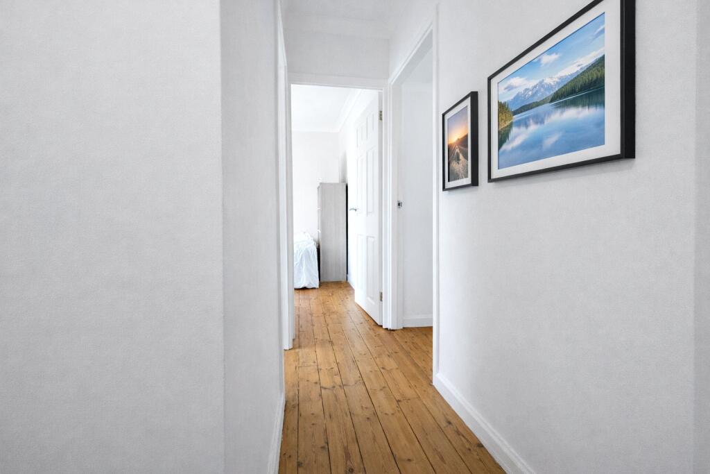 House in London - View 4