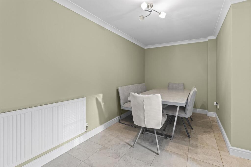 House in Wealden, Herstmonceux - View 5