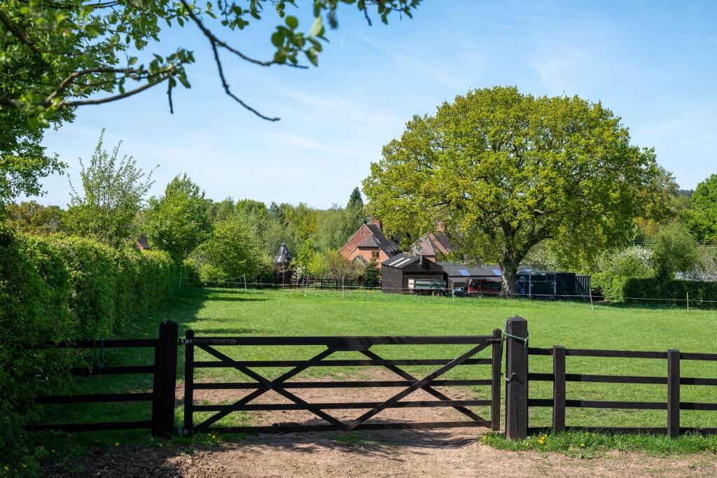 Additional image 17 of The Crescent, Salters Lane, Wootton Wawen, Henley-in-Arden, Warwickshire, B95