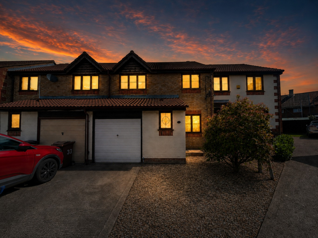 Main image of property: Elmdon Road, South Ockendon, Essex, RM15 5BF