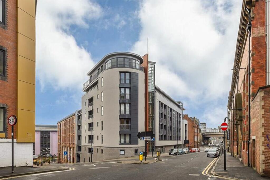 1-bed apartment on Marconi House, Melbourne Street, Newcastle Upon Tyne, Tyne and Wear, NE1 2JQ, £90,000