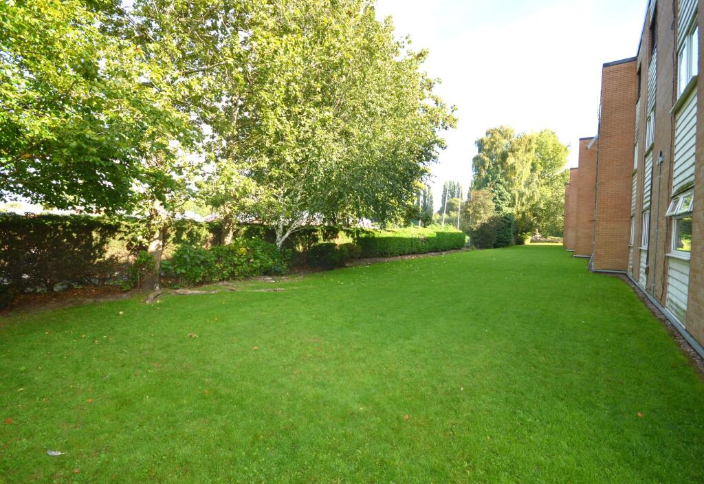Apartment in Stockport - View 4