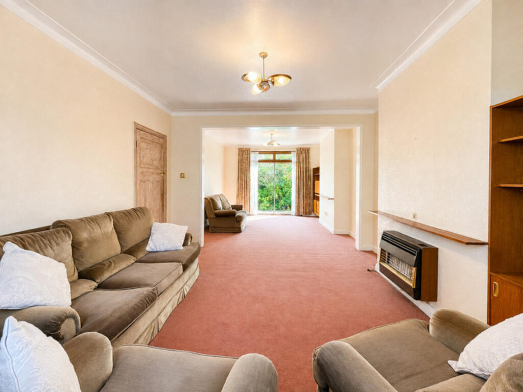 House in Wallington - View 2