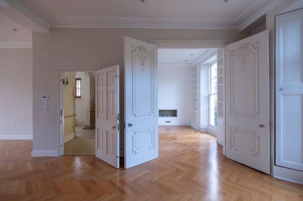 House in London - View 5