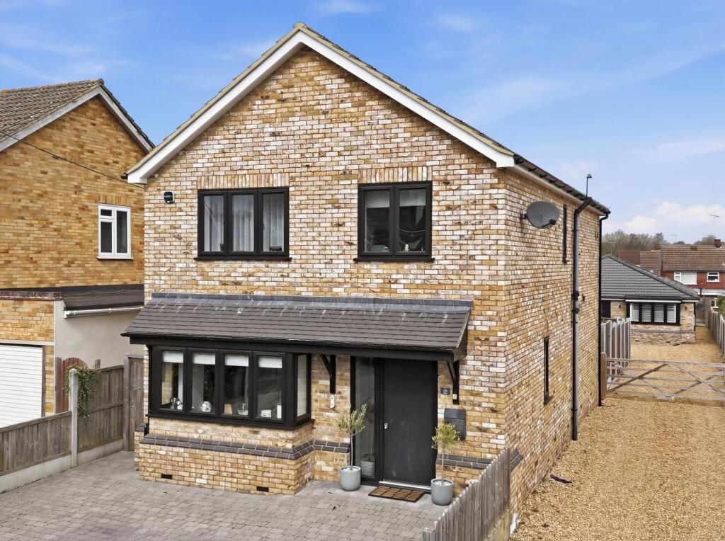 Main image of property: Peartree Lane, Doddinghurst
