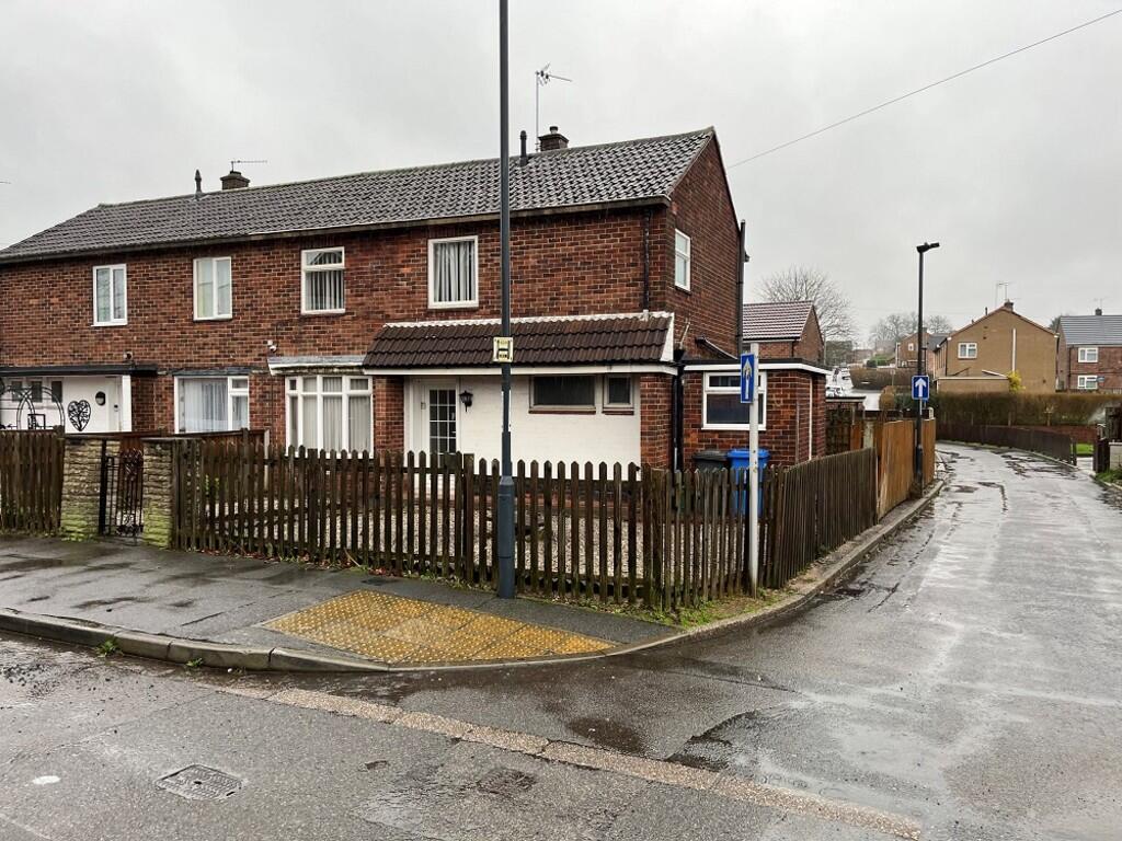 3-bed semi-detached on Mornington Cresent, Mackworth, £175,000