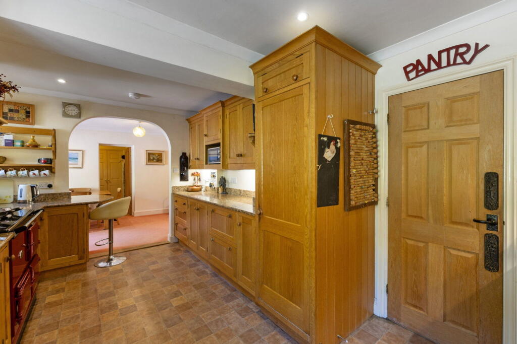 Leven House, Lymington Bottom Road, Medstead, GU34  photo 4
