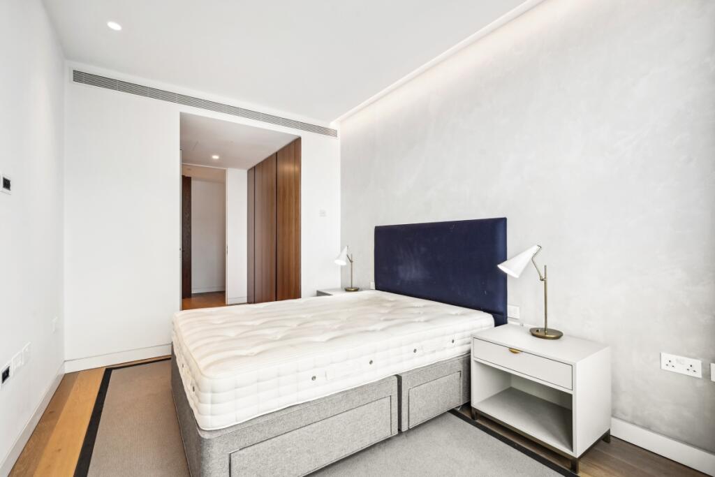 Apartment in London - More