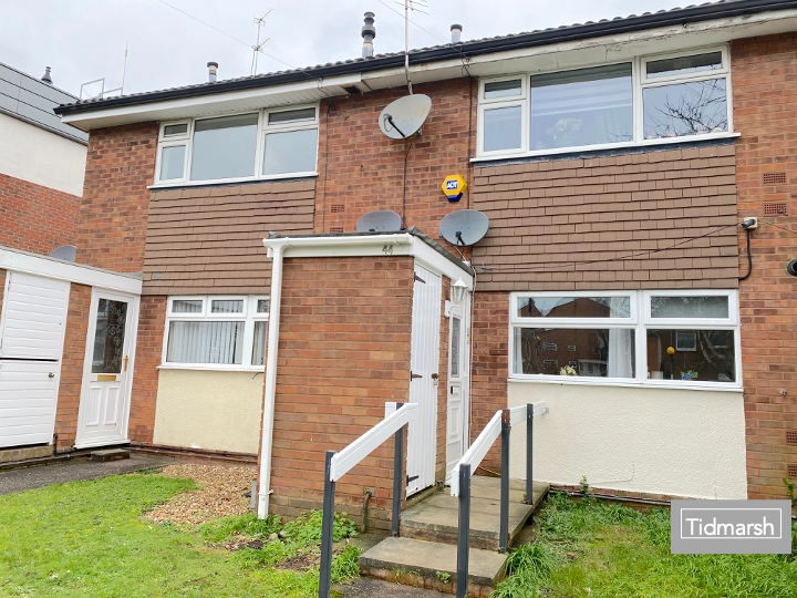 Main image of property: 44 Duck Lane, Codsall WV8 1HU