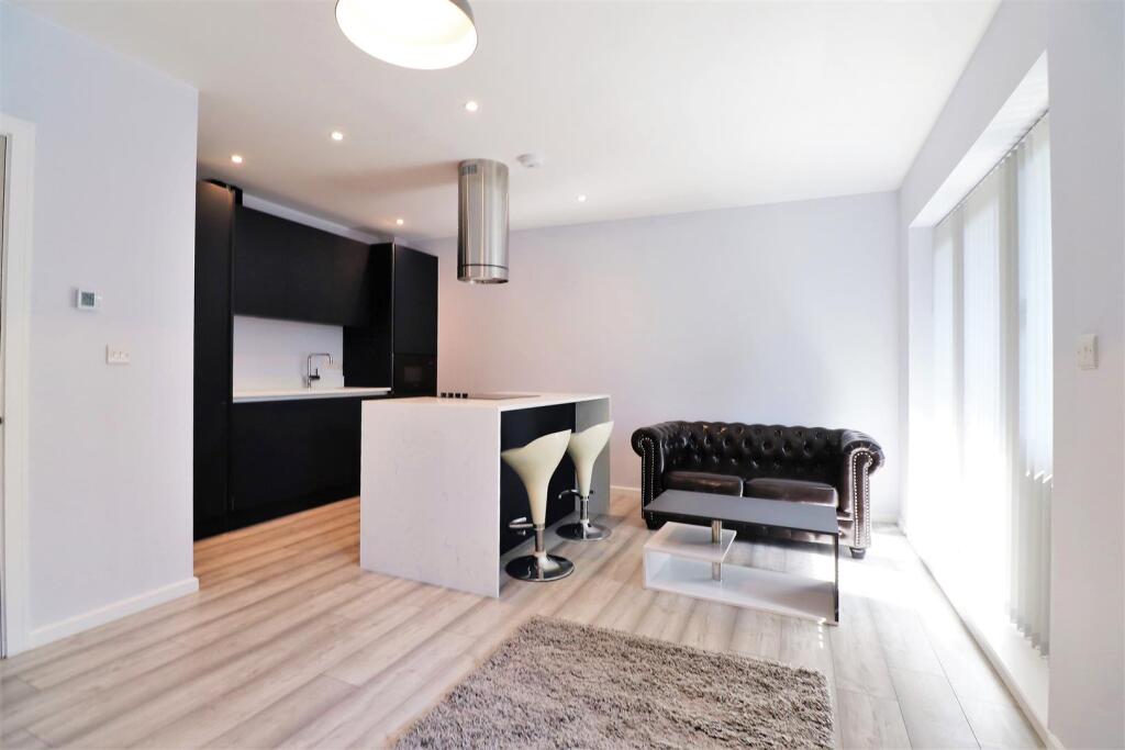 Main image of property: Welling High Street, Welling