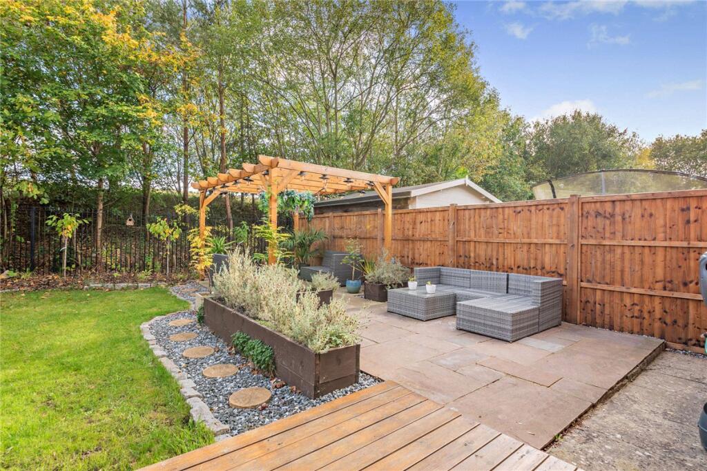 44, Hermitage Green, Hermitage, Thatcham, Berkshire, RG18 photo 3