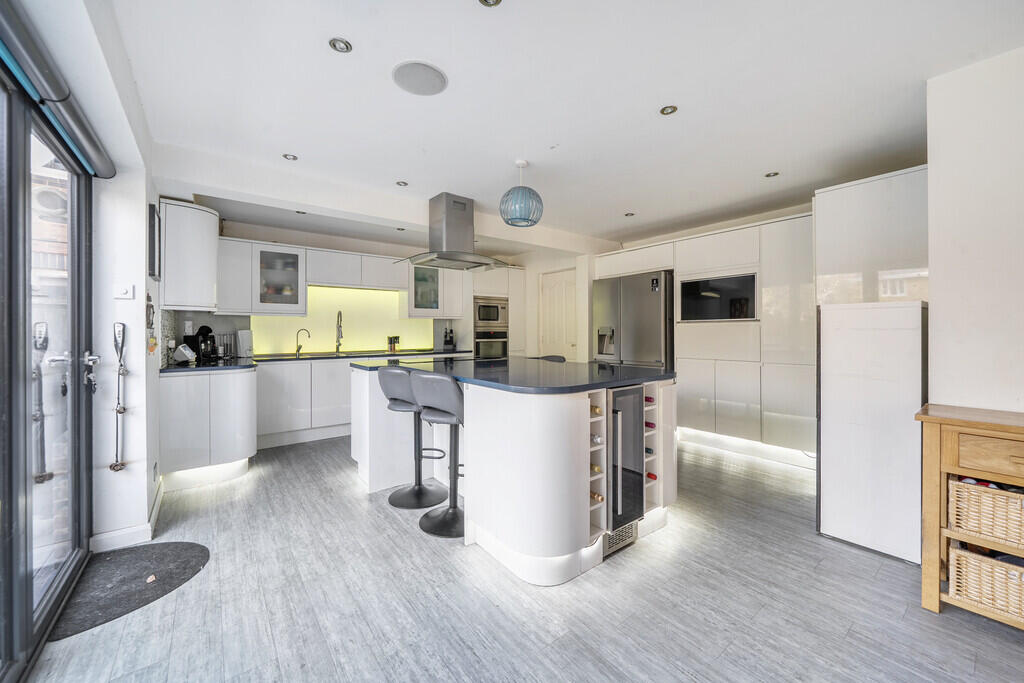 Beech Drive, Brackley photo 2