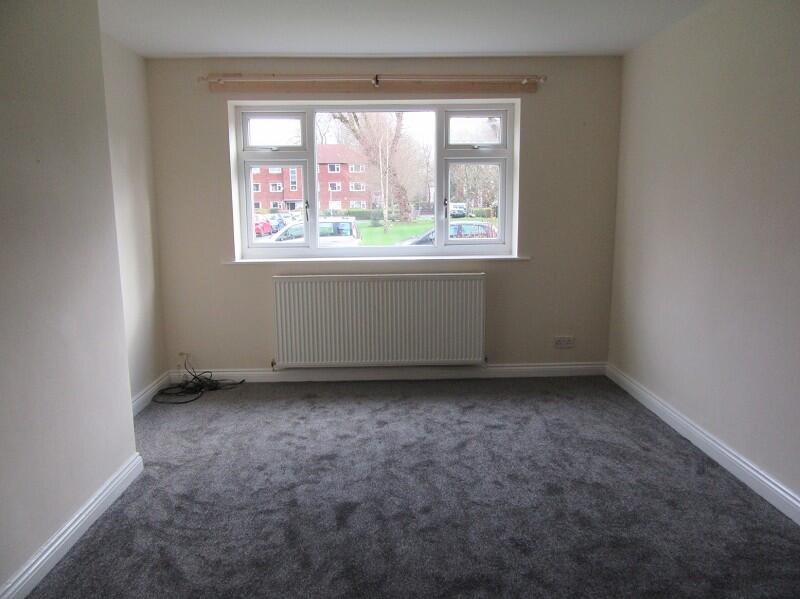 Apartment in Manchester, Whalley Range - View 5