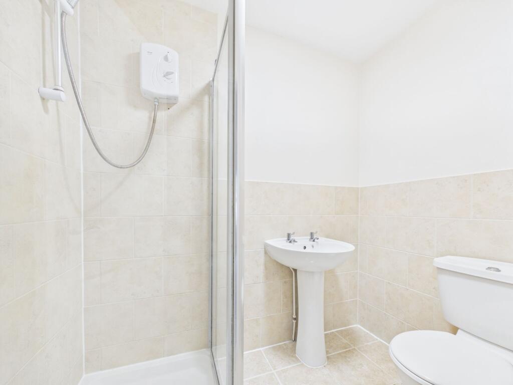 Apartment in Worthing, West Sussex - View 2