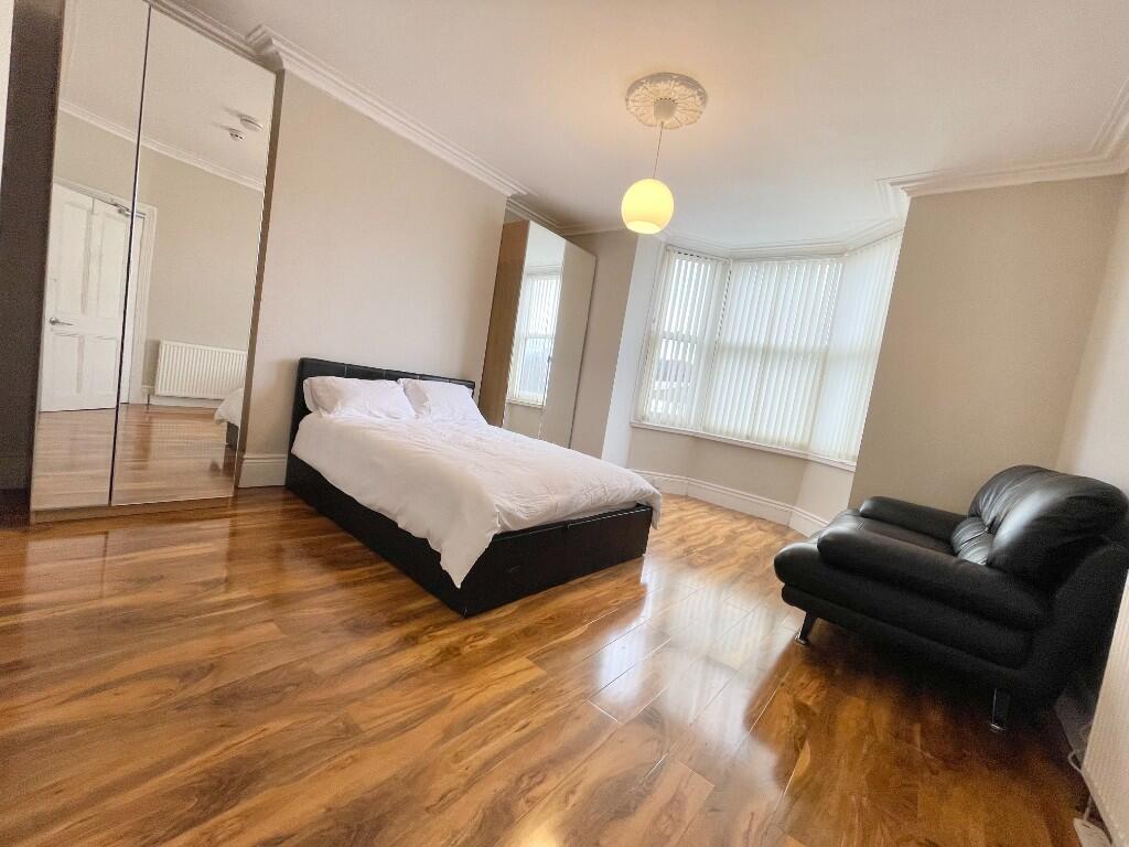 Main image of property: Ecclesall Road, Sheffield, S11