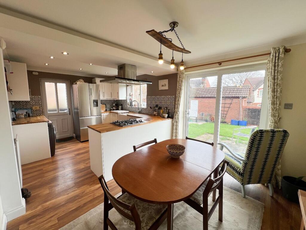 Llwyn-Y-Groes, Bridgend County Borough, CF31 5AJ photo 4