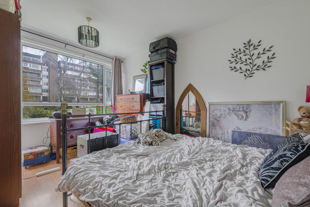 Apartment in London, Pickhurst, Hayes - View 5