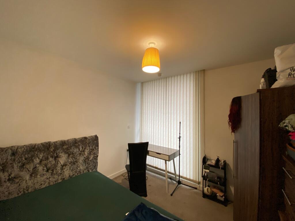 Apartment in Rotherham, Masbrough - View 2