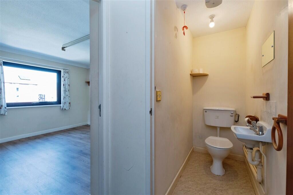 Apartment in Bournemouth - More