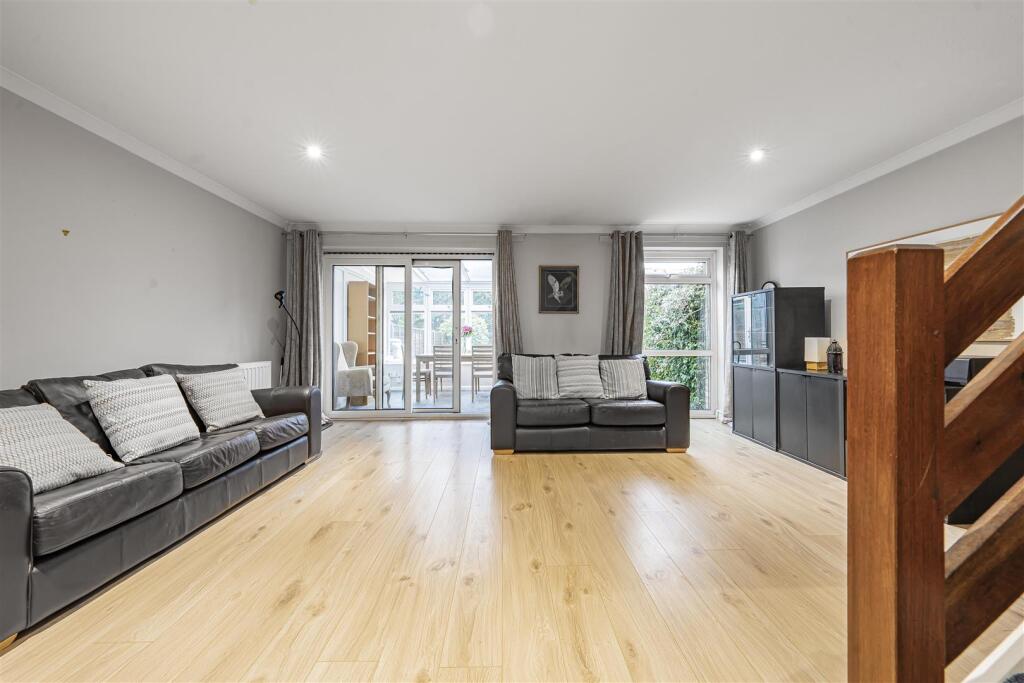 Additional image 4 of Wych Elms, Park Street, St. Albans