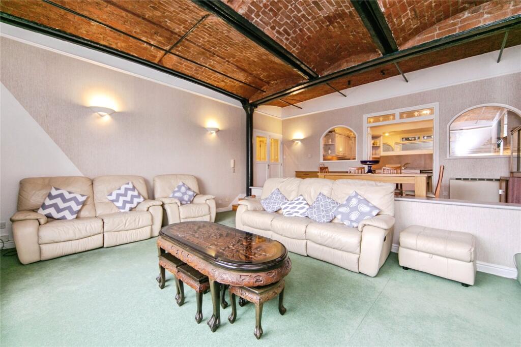 Apartment in Liverpool - View 5