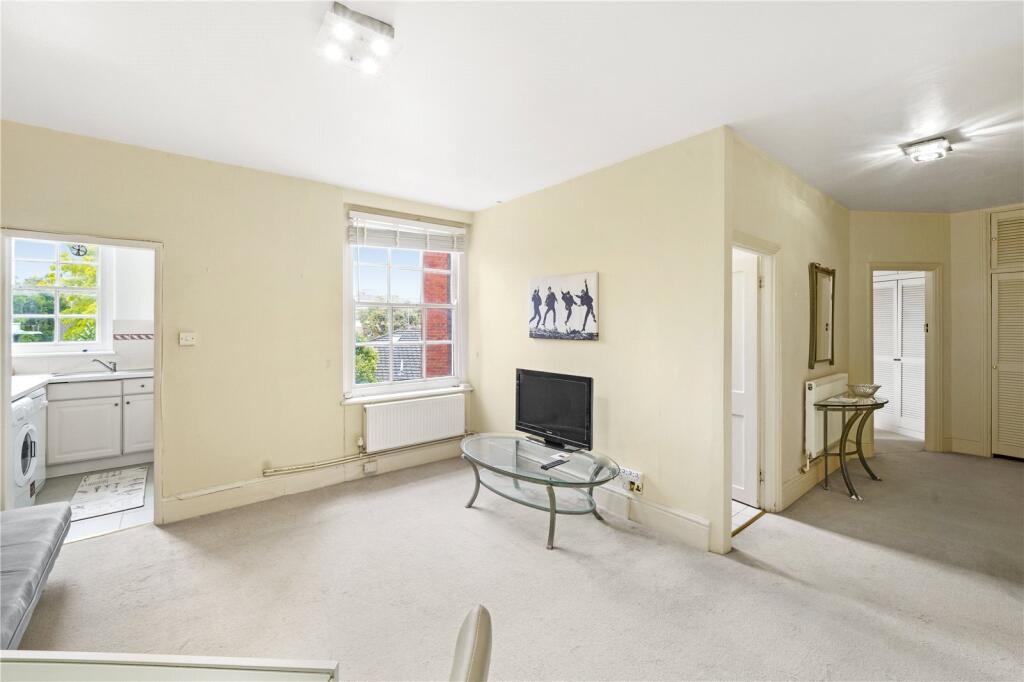 Apartment in London - More