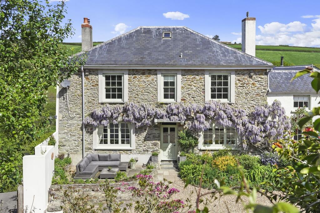 Main image of property: Higher Batson, Salcombe