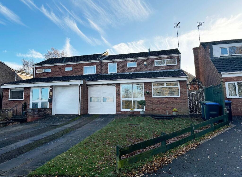 Main image of property: Field Barn Road, Hampton Magna, Warwick