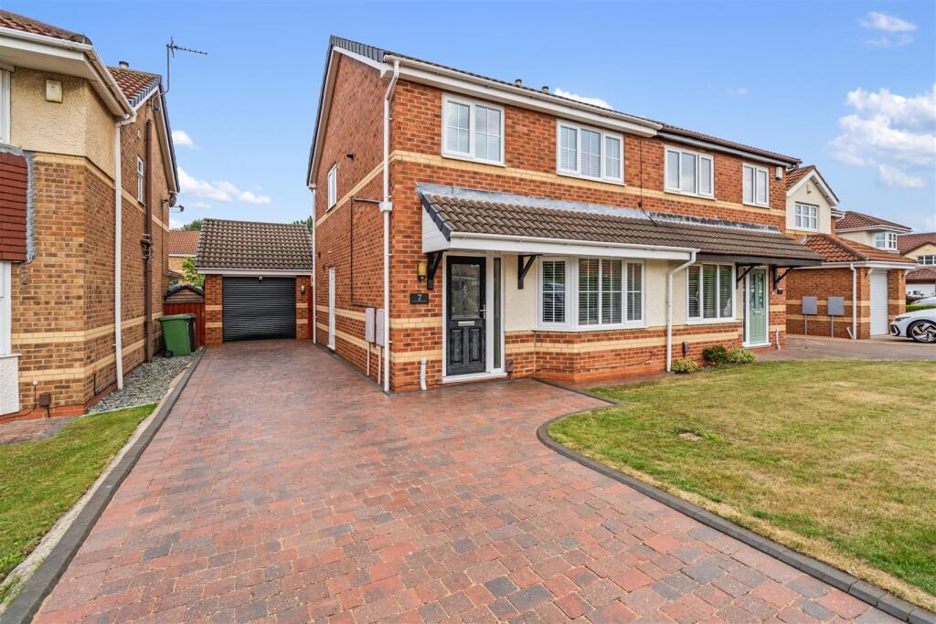 3-bed semi-detached on John Howe Gardens, Hartlepool, £170,000