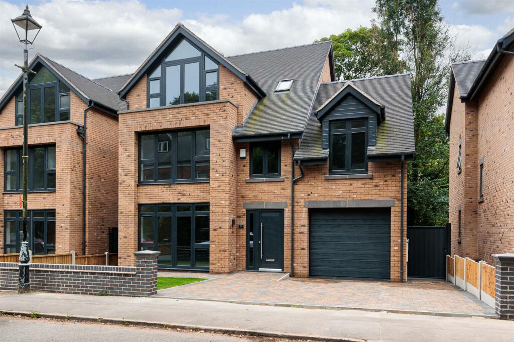Main image of property: Sidmouth Avenue, Newcastle under Lyme