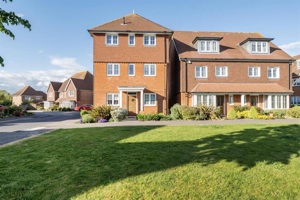 Main image of property: Sonning Crescent, North Bersted