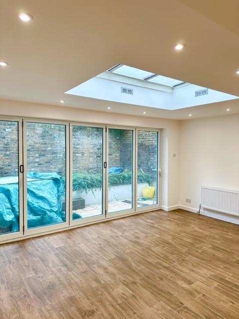 Apartment in London - View 2