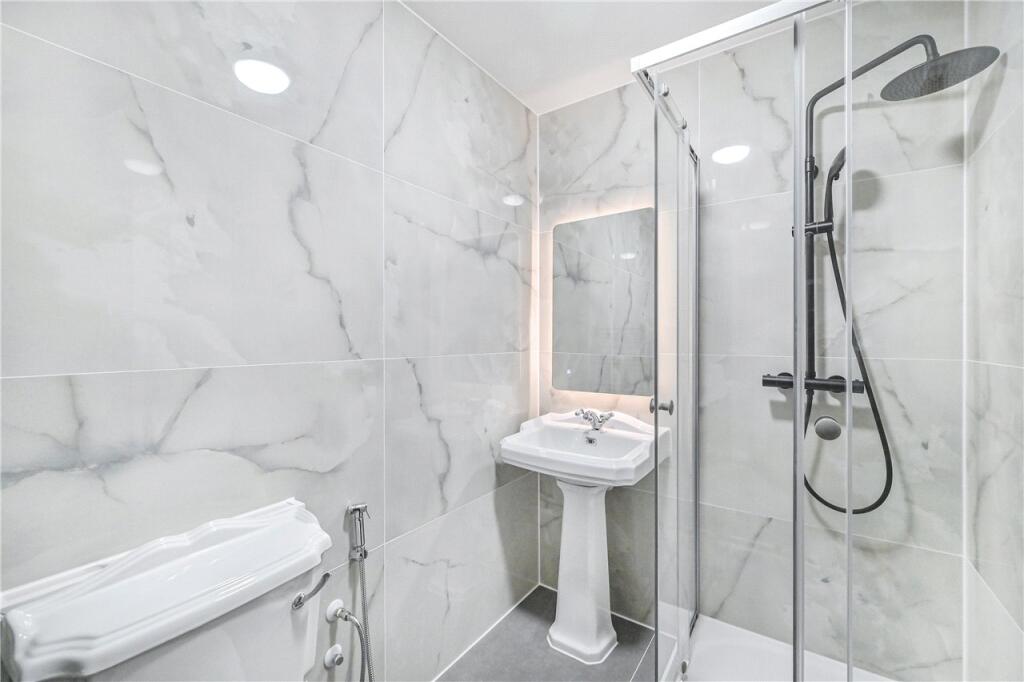 Apartment in London - More
