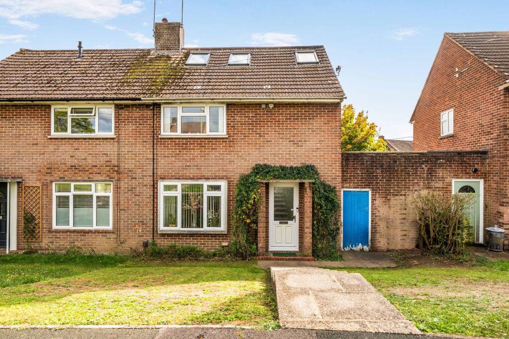 3-bed semi-detached on Taplings Road, Winchester, SO22, £440,000