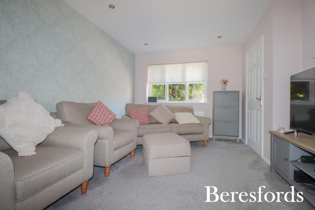 House in Romford - View 5