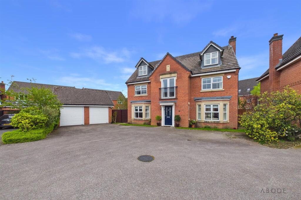 4-bed detached on Booth Drive, Ashbourne, Derbyshire, £525,000