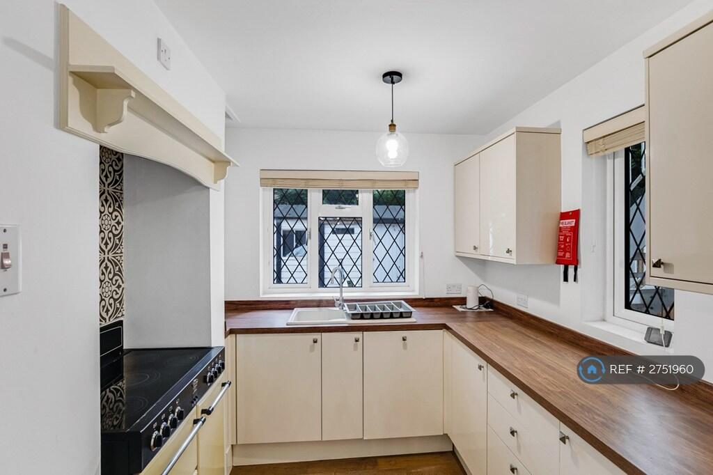 Additional image 3 of Darby Drive, Welwyn, AL6