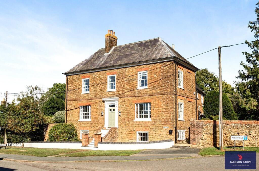 6-bed detached on Watling Street, Little Brickhill, Buckinghamshire, MK17, £1,450,000