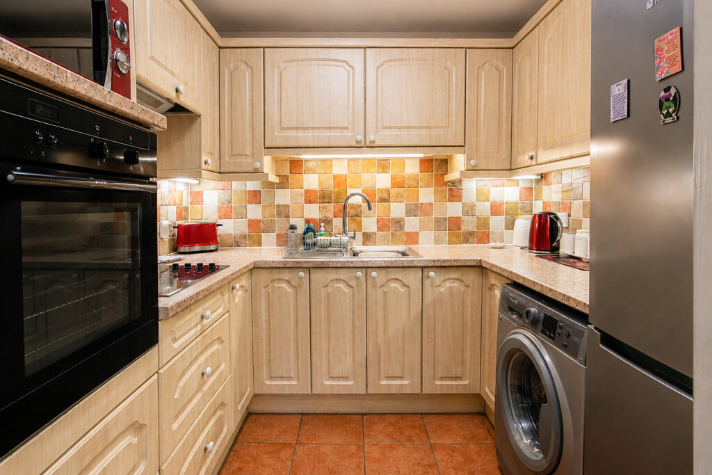 Apartment in Portsmouth - View 5