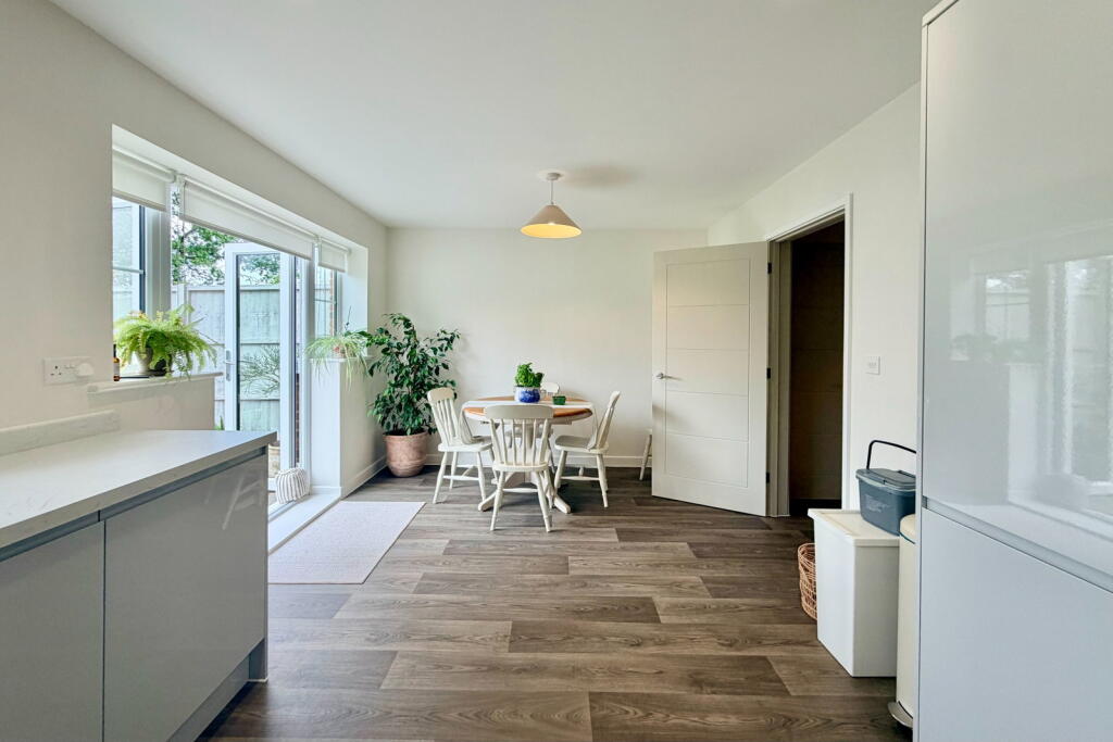 House in Tonbridge - More