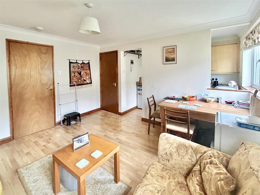 Apartment in Helston, Cornwall - View 4
