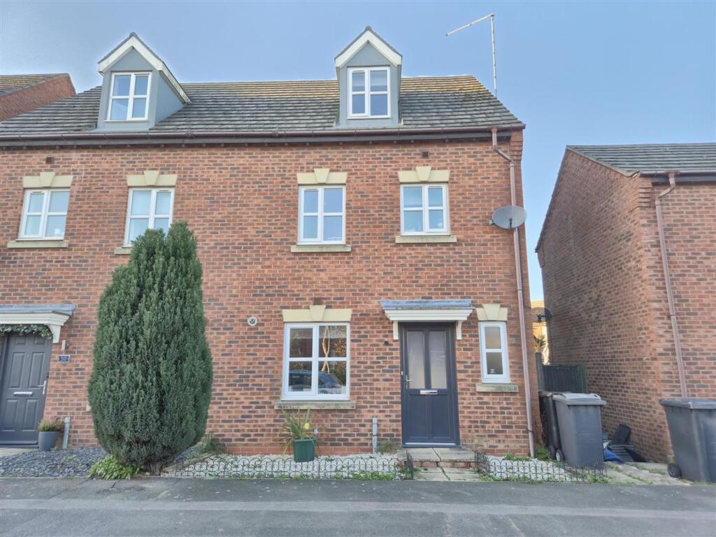 4-bed semi-detached on Chiswell Drive, Coalville, LE67, £235,000