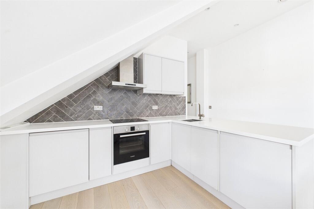 Mulberry House, Wokingham, Berkshire, RG40 - View 2