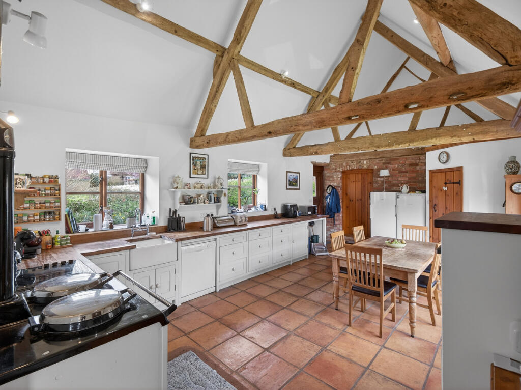 Falcutt Brackley, Northamptonshire, NN13 5QZ photo 4