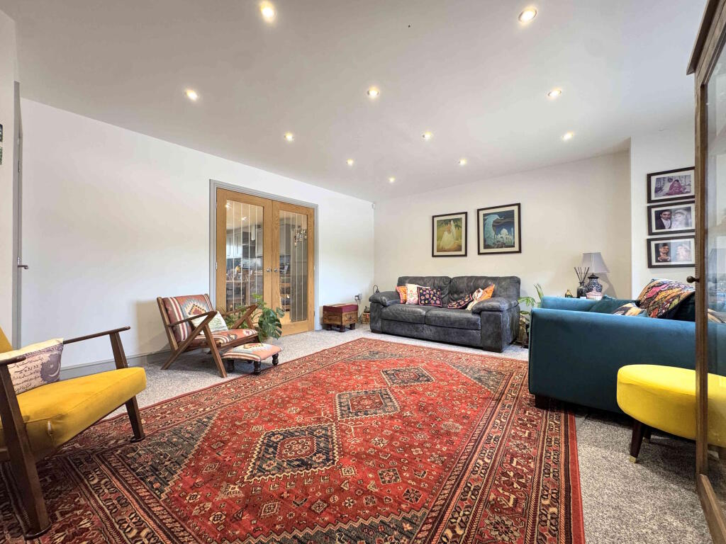 House in Bradford, West Yorkshire - View 6