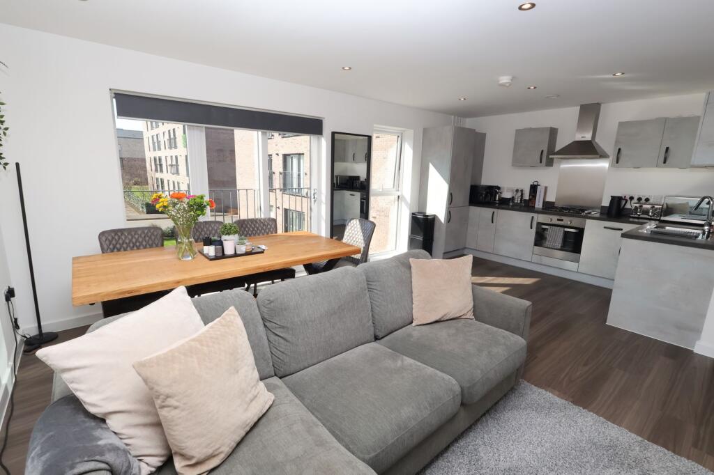 Enriqueta Rylands Close, Stretford, M32 - View 3