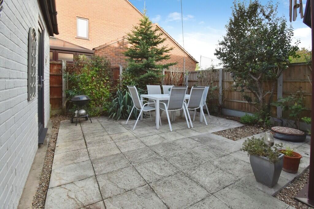 Heron Way, Balderton photo 4