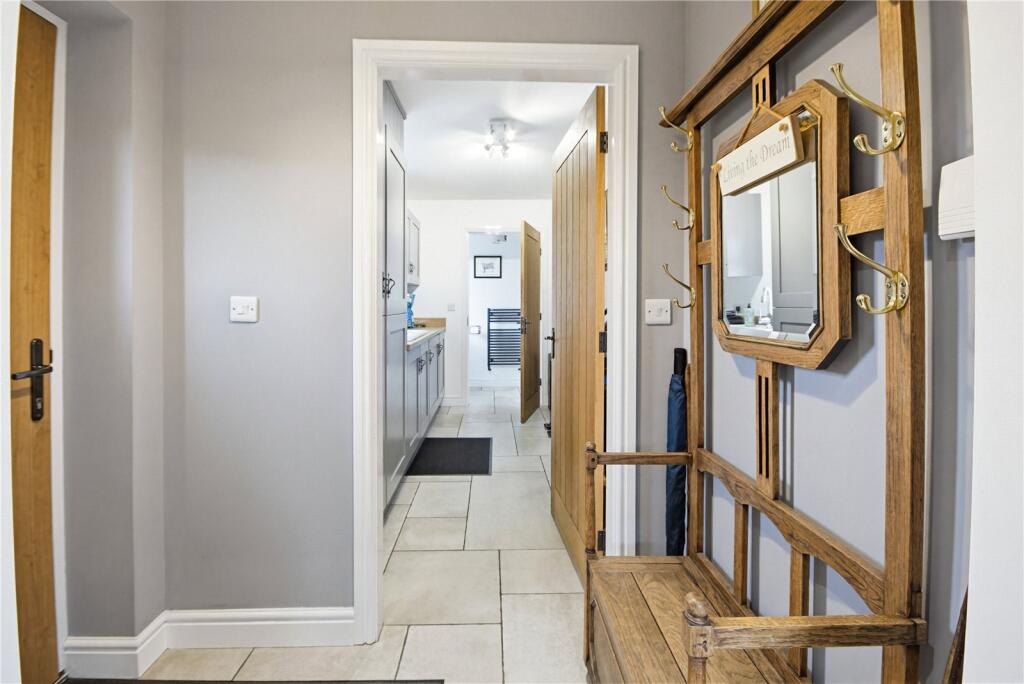 Additional image 14 of Oxford Road, Gomersal, BD19